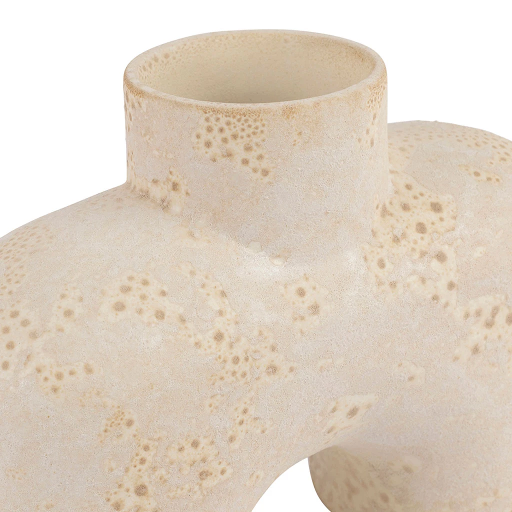 Côté Table Vase Blanc Cassé 20x8xh15cm En Faience - Iktoum 4 Côté Table Vase Blanc Cassé 20x8xh15cm En Faience - Iktoum – Image 4