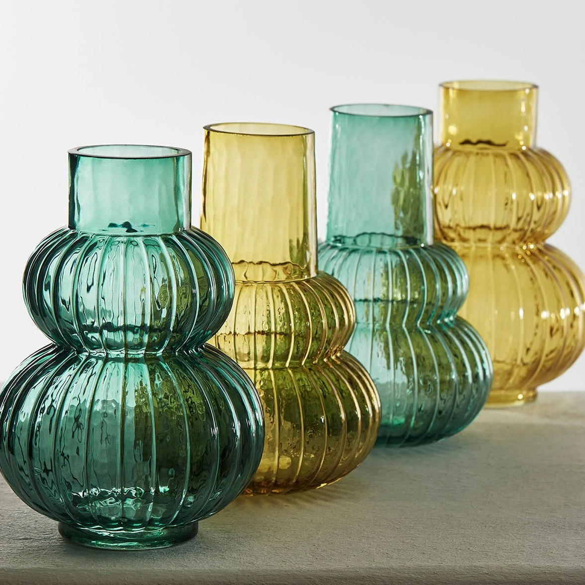 Côté Table Vase Pithos Vert D17xh25cm Verre 3 Côté Table Vase Pithos Vert D17xh25cm Verre – Image 3