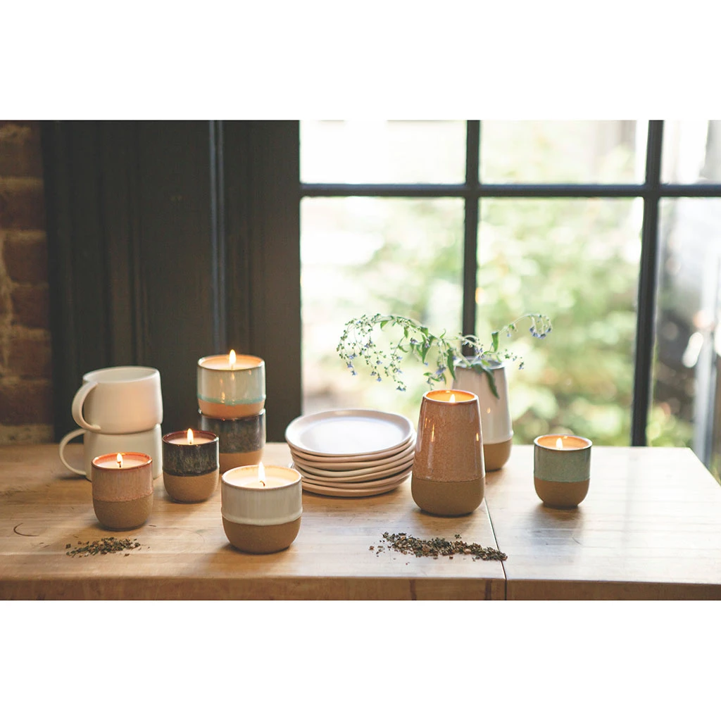 Paddywax Bougie Kin Pot En Ceramique - Opale Rose & Kaki 3 Paddywax Bougie Kin Pot En Ceramique - Opale Rose & Kaki – Image 3